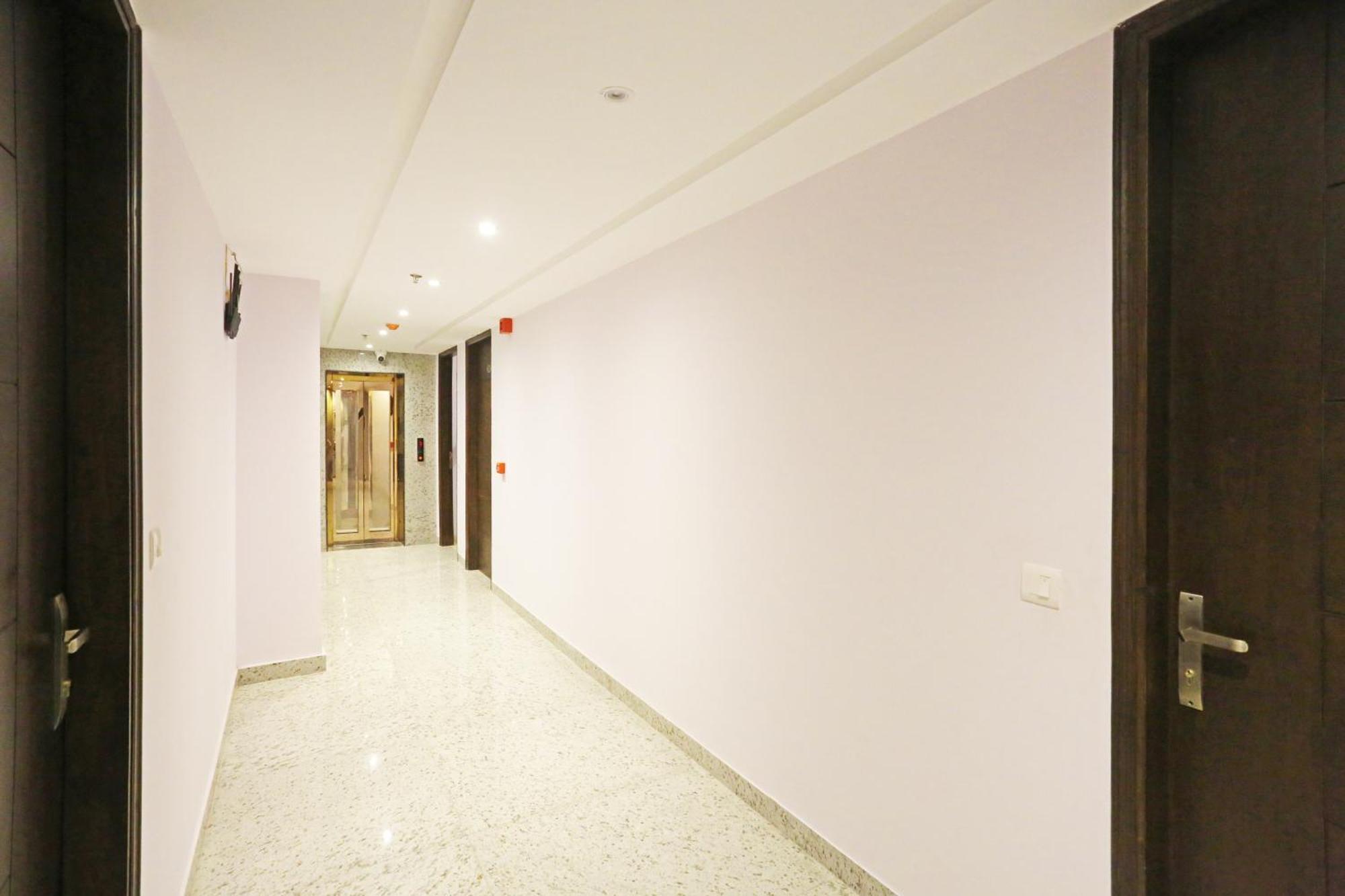 Frankstay By Hotel Mayfair Newly Built - New Delhi Exteriör bild