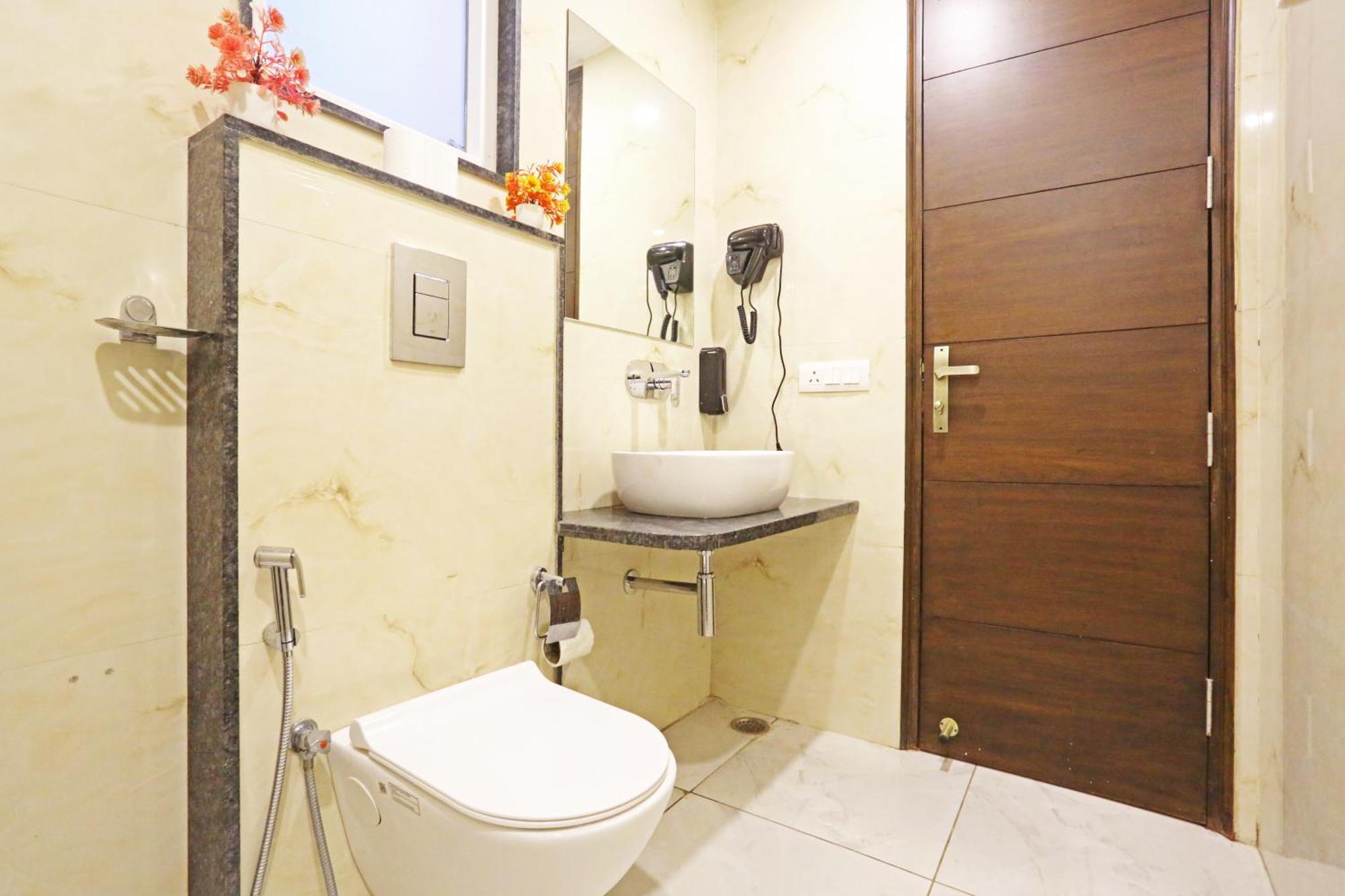 Frankstay By Hotel Mayfair Newly Built - New Delhi Exteriör bild