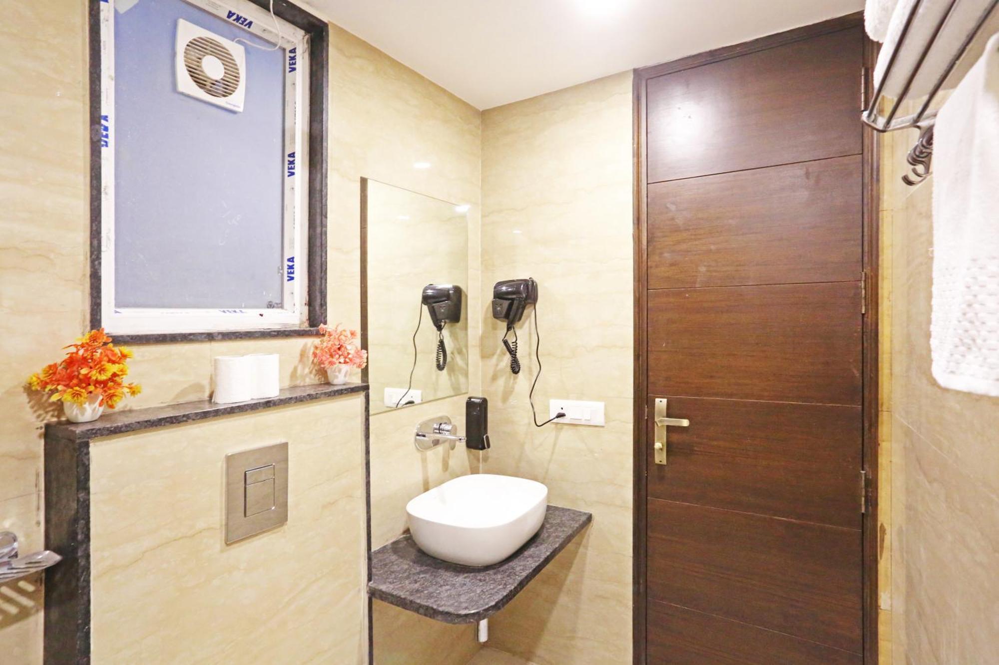 Frankstay By Hotel Mayfair Newly Built - New Delhi Exteriör bild